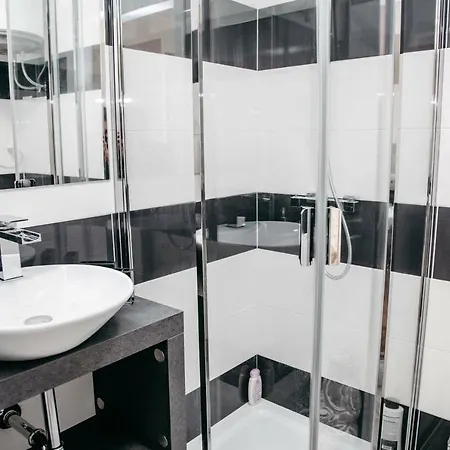 Casa Marzia 4*