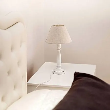 Casa Marzia Bed & Breakfast 4*