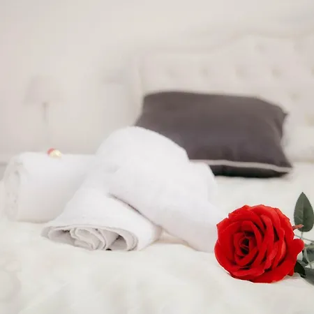 Casa Marzia Alojamento de Acomodação e Pequeno-almoço 4*