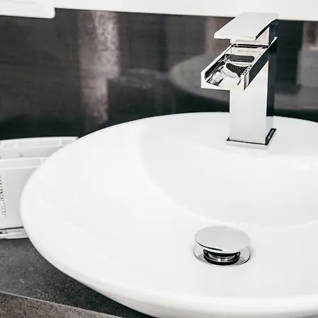 Alojamento de Acomodação e Pequeno-almoço Casa Marzia 4*